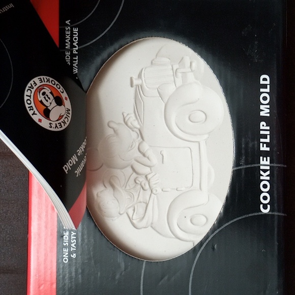 Ceramic Cookie Roadies Flip Mold - Picture 3 of 3